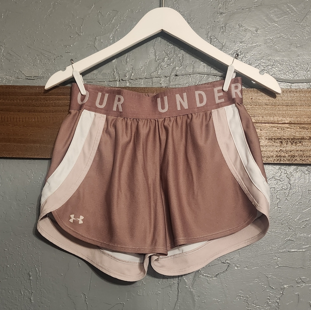 Under Armour Women's Size S Mauve Athletic Unlined Running Loose Heatgear Shorts